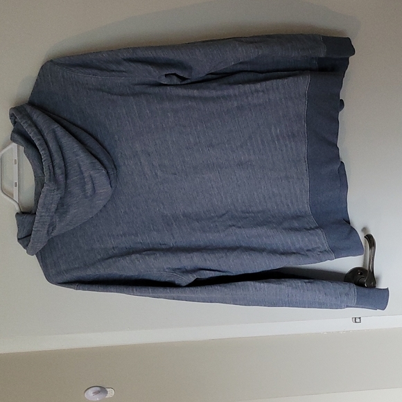 Club Monaco pull-string hoody - Picture 2 of 2